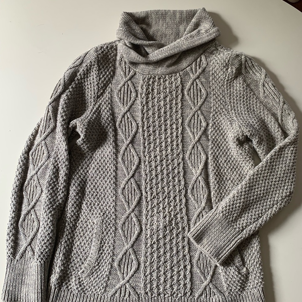 LL Bean Signature Gray Cable Knit Funnelneck Sweater 100% cotton small